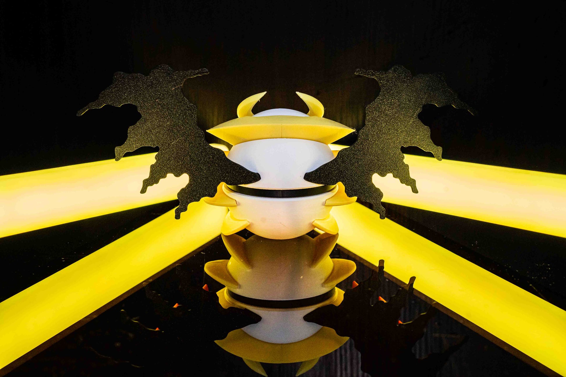 Giratina - Poke ball