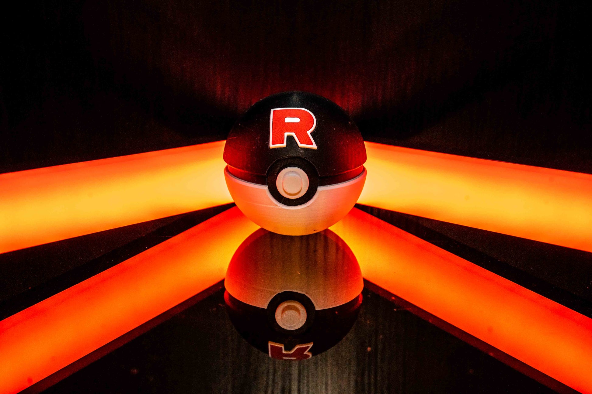 Team Rocket - Poke ball