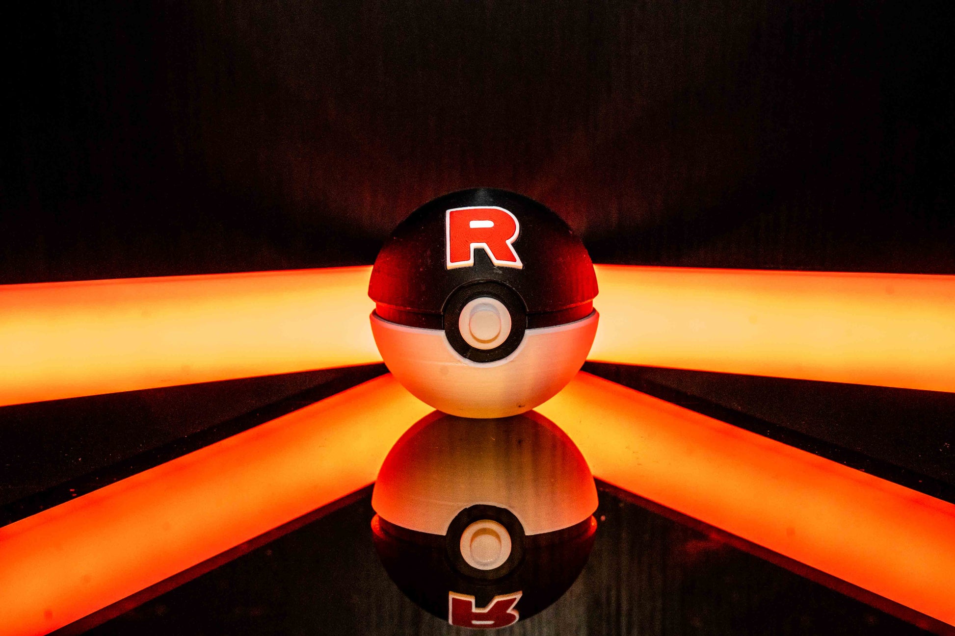 Team Rocket - Poke ball